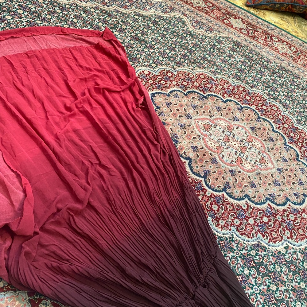 Long dress - Picture 4 of 9